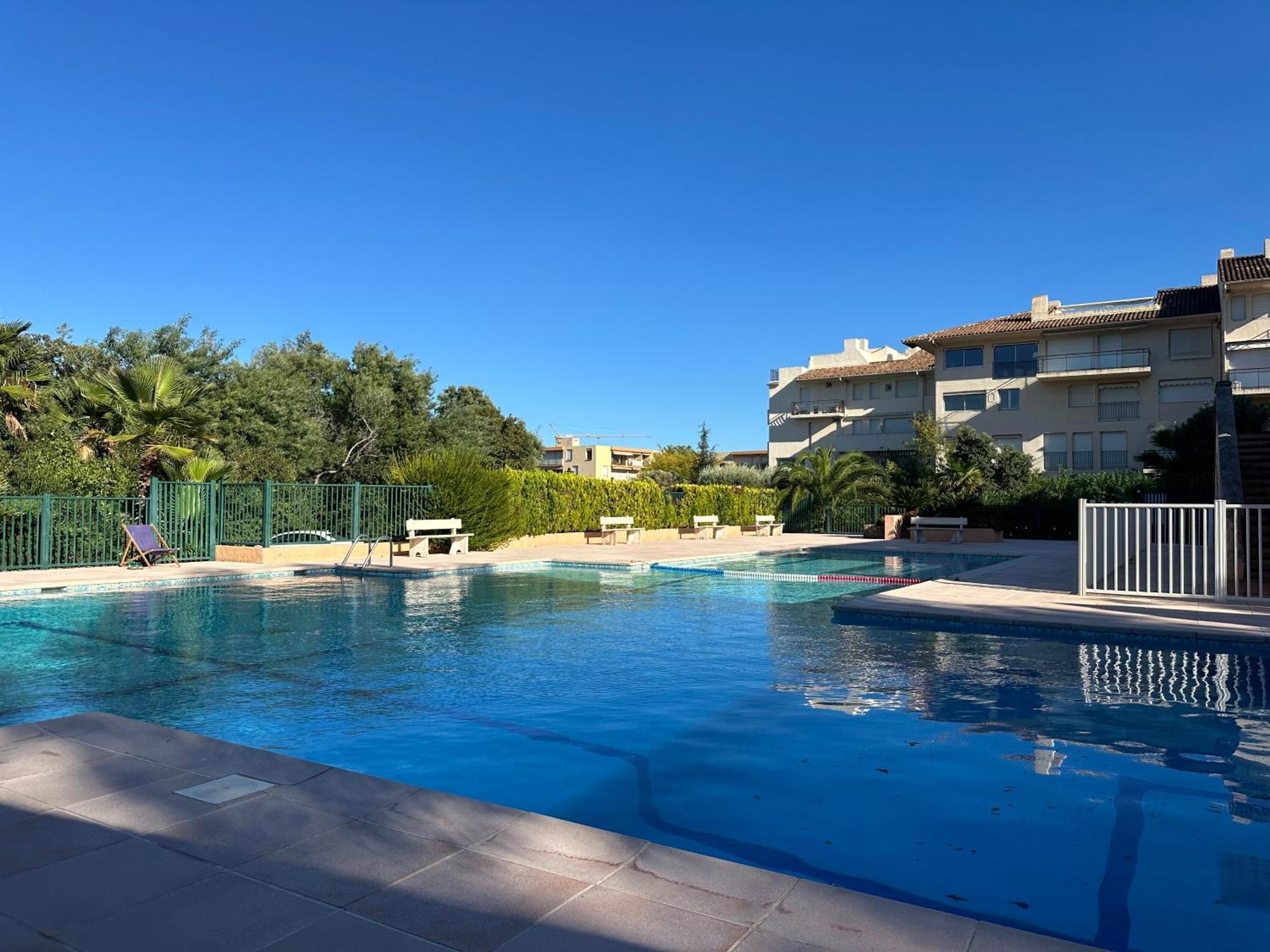 Saint-Tropez - Studio 40 M2 Zewnętrze zdjęcie